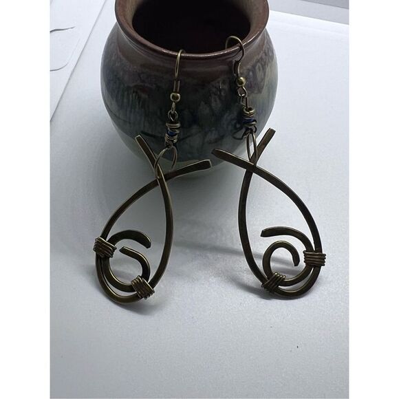 New Vintage Artisan Made Brass Open Fish Dangle French Hook Earrings - Picture 4 of 6